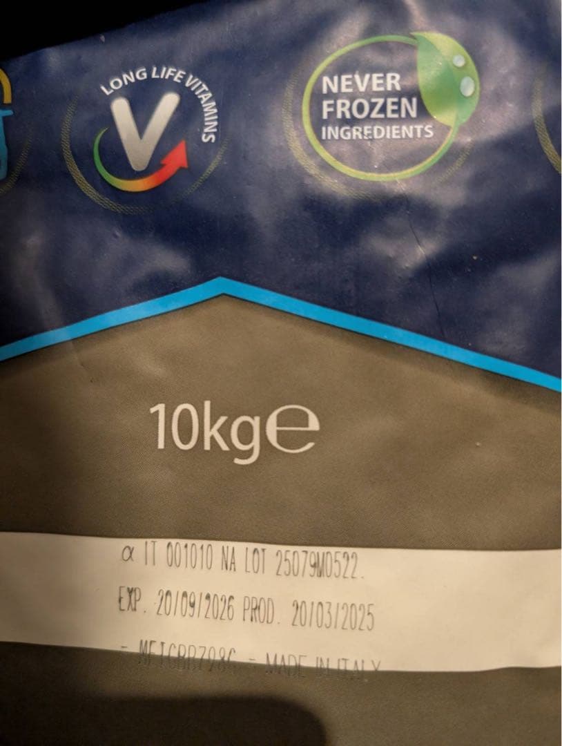 ファルミナ ベーシックキャット&ターキー 10kg