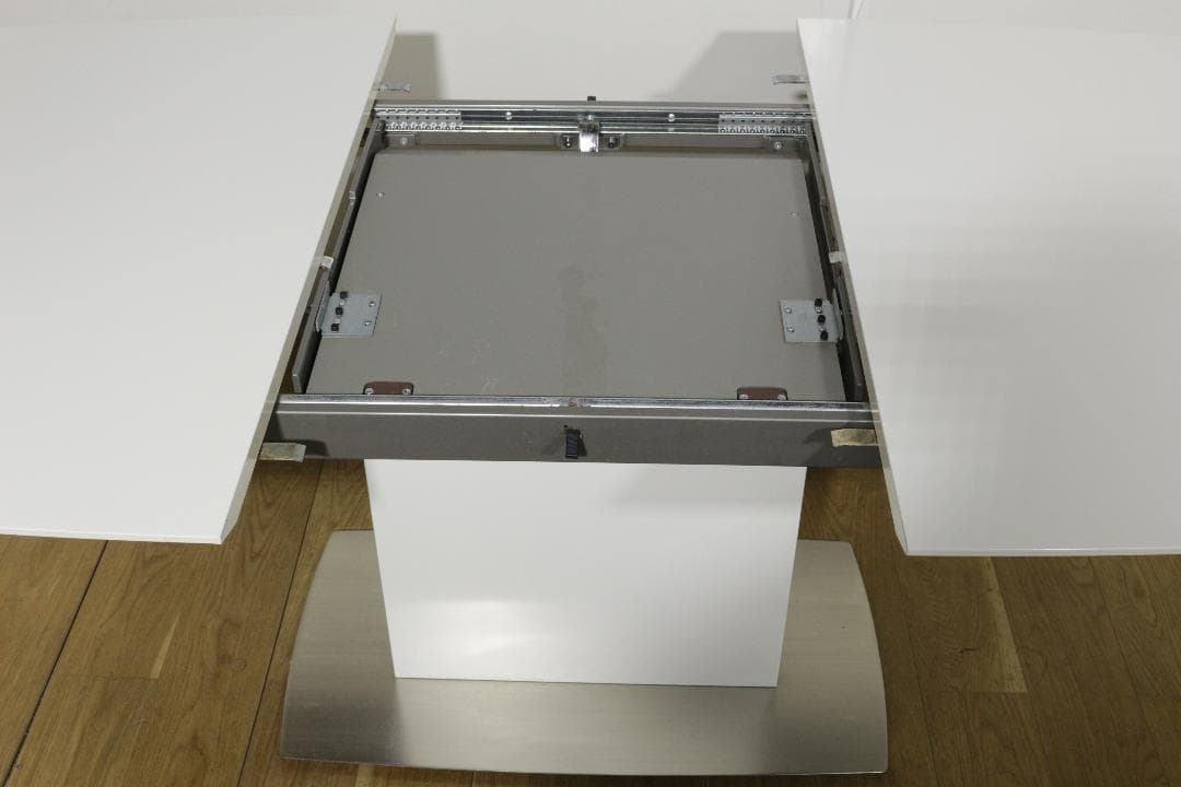 O*s様 BoConceptボーコンセプト★OCCAダイニングテーブル★伸長式★