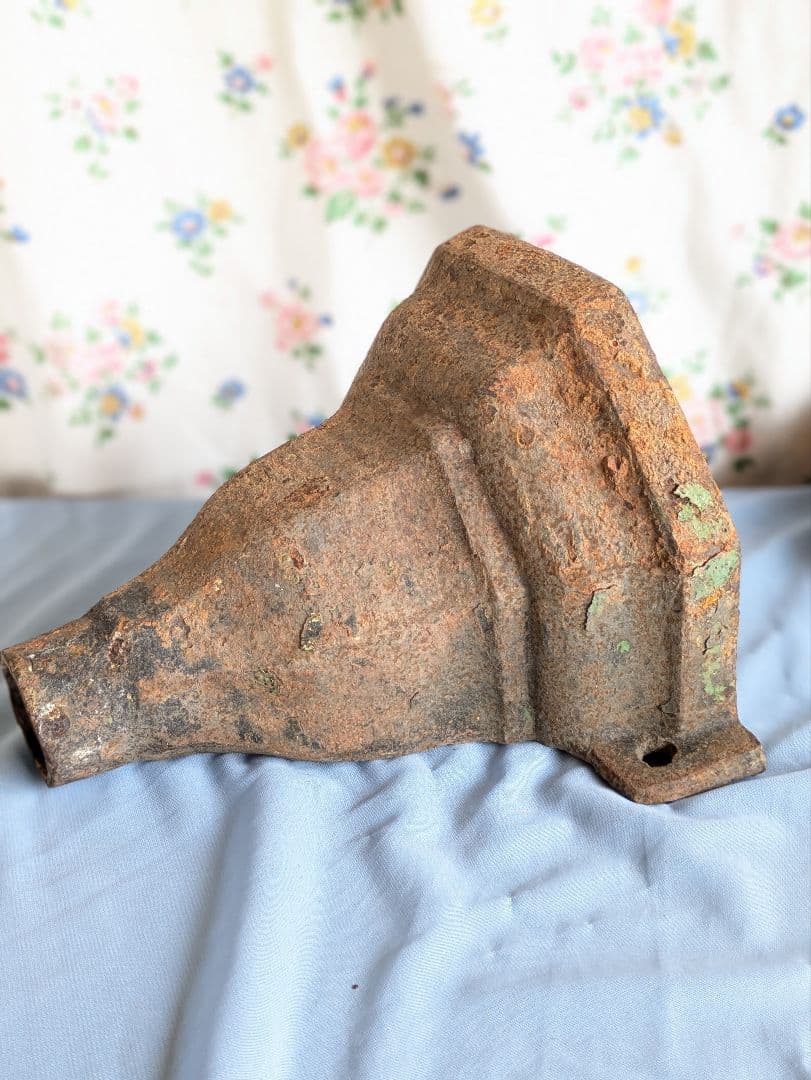 イギリス アンティーク 鉄製 シャビー 吊りプランター 壁掛けプランター 茶色