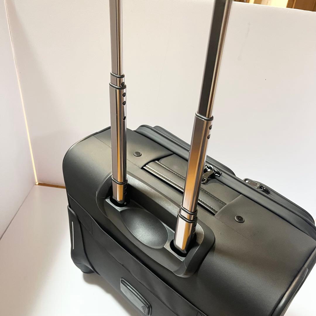 未使用品 サンワダイレクト ビジネスキャリー 4輪 22L 機内持ち込みサイズ