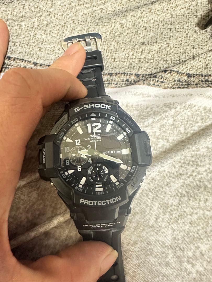 6本G-SHOCK ブラックモデルと2 本 CASIO