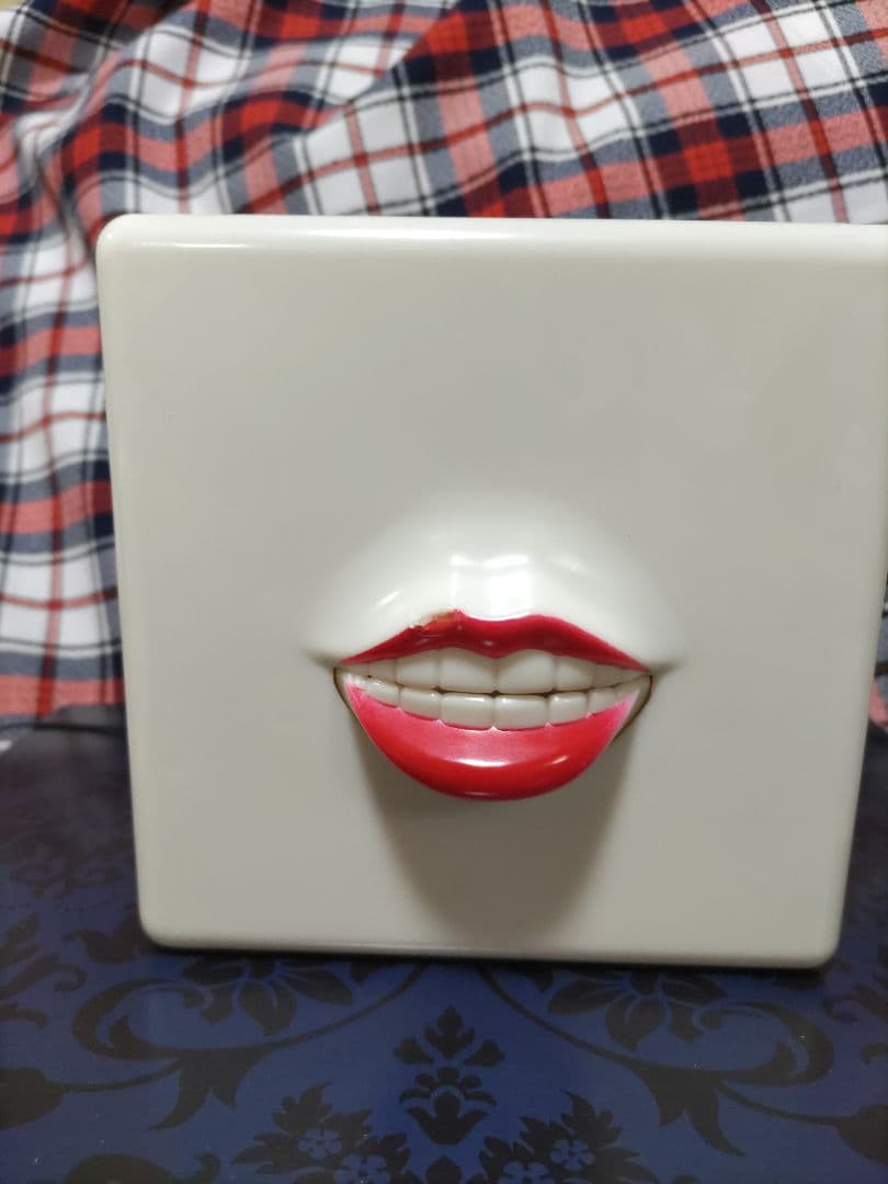 再値下げBlabbermouth(おしゃべりな)ラジオ 古く珍しい40年前の製品