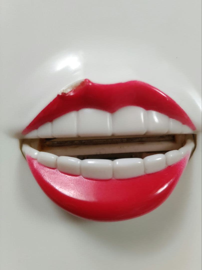 再値下げBlabbermouth(おしゃべりな)ラジオ 古く珍しい40年前の製品