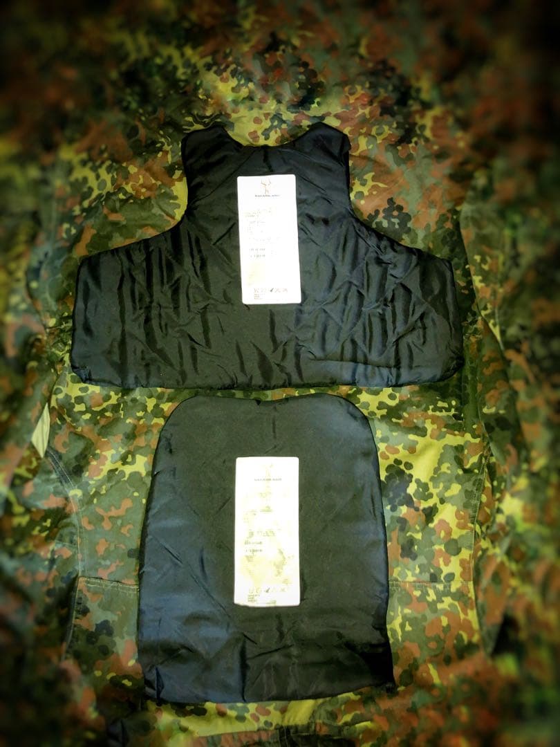 サファリランド103-A2ボディアーマー 純正ケブラー+クラスコム防弾プレート付