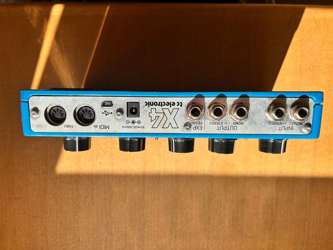 TC Electronic Flashback X4 ギターエフェクター