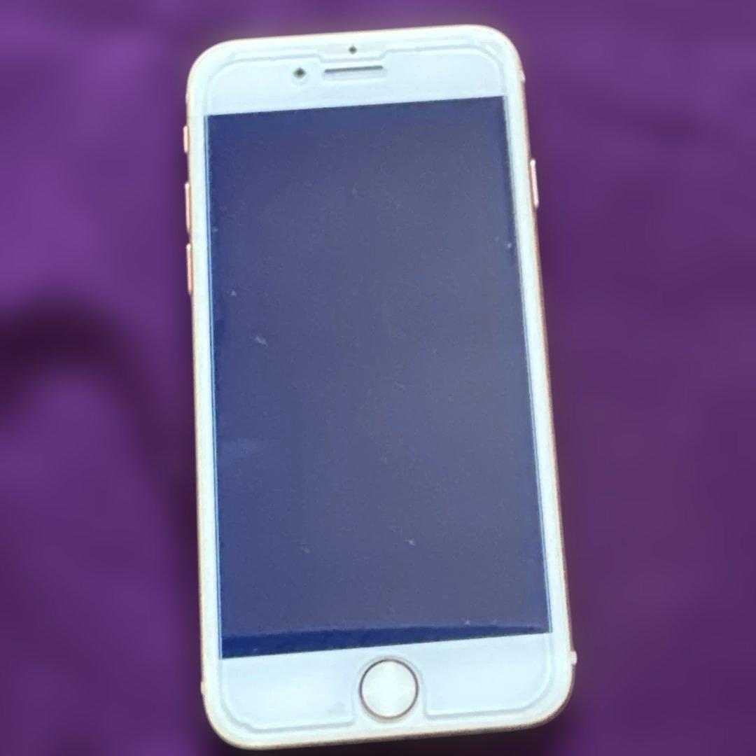 iphon 8 ゴールド　64GB