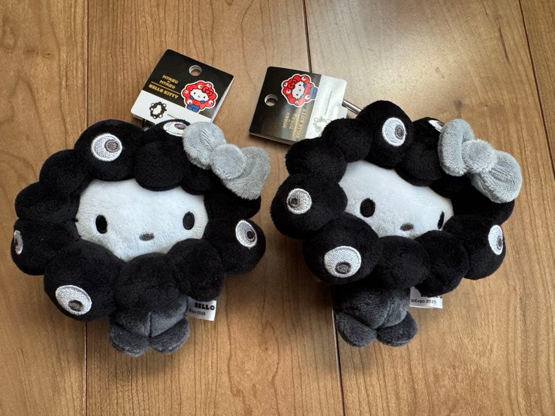 ミャクミャクなりきりぬいぐるみブラック ハローキティ 2個セット