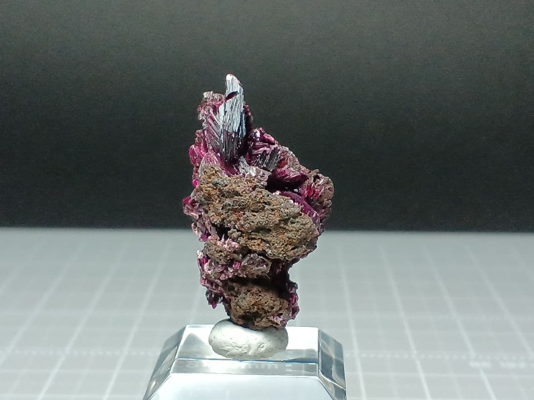 だいき　エリスライト　原石　コバルト華　鉱物標本