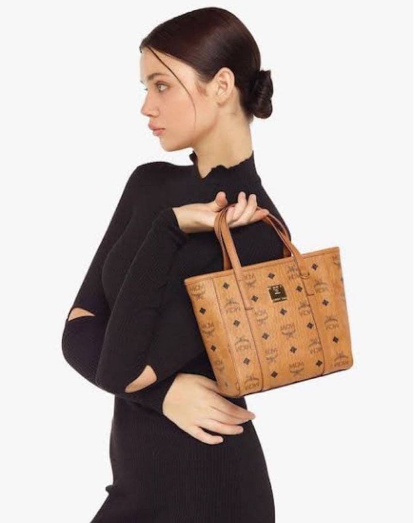 モノグラム　レザーハンドバッグ　キャラメルブラウン　ドッグチャーム付き　希少レア