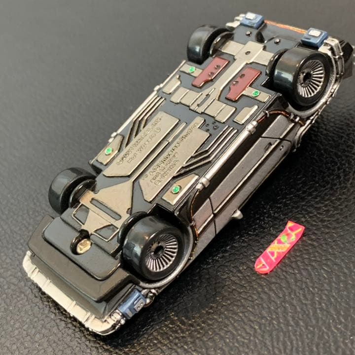 キャラウィール　1/64デロリアンⅠ〜Ⅲ　カスタム品　バックトゥーザフューチャー