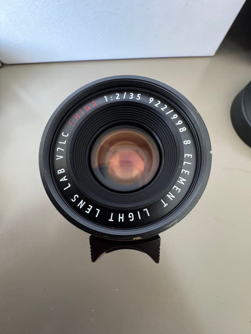Light Lens Lab 35mm f/2 周八枚