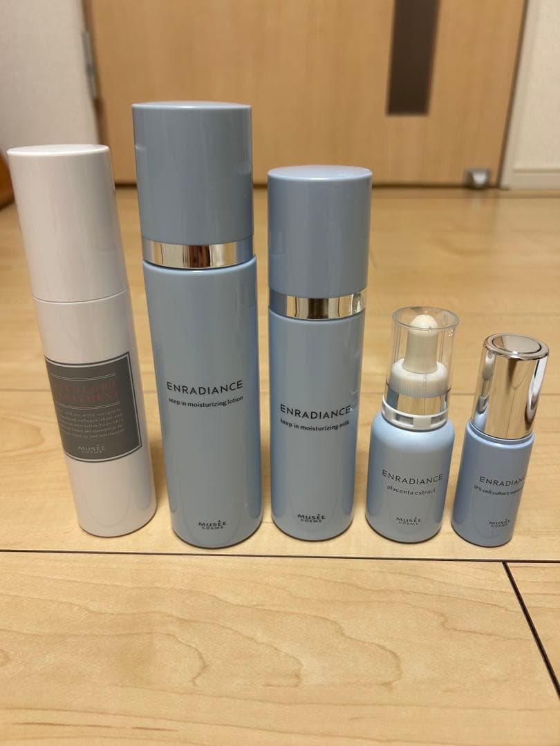 ミュゼ　コスメセット　ENRADIANCE 保湿化粧水、乳液、美容液2本、他