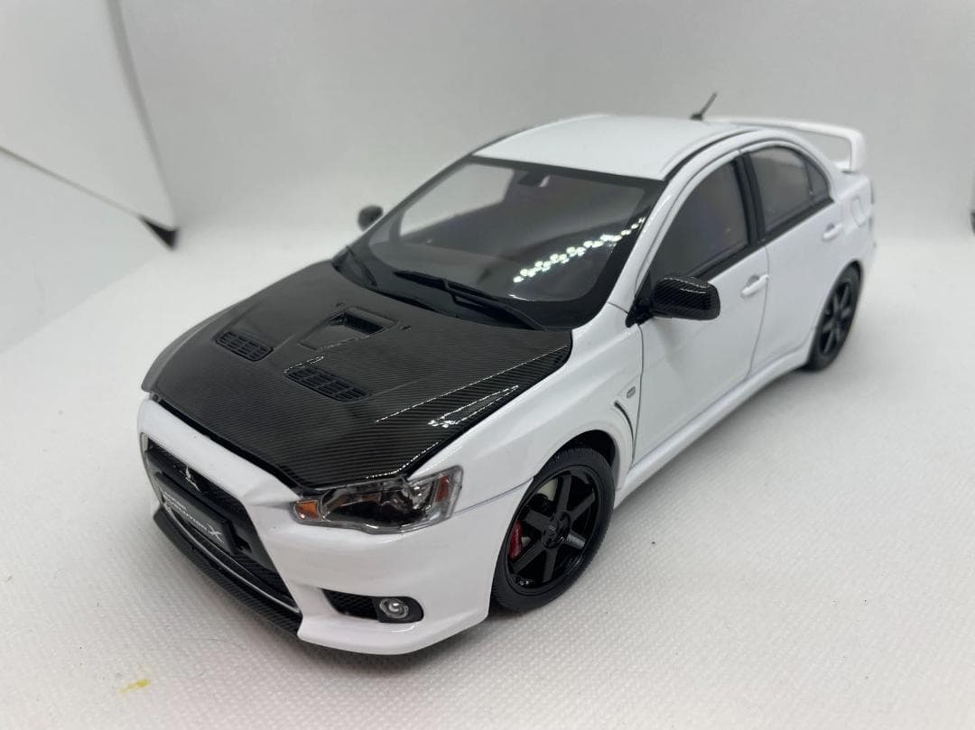 101-105 VIAT 1/18 三菱 ランサー エボリューション X