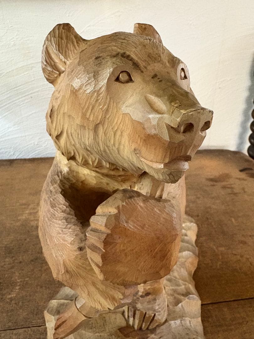 木彫り　鮭担ぎ熊　堀井作