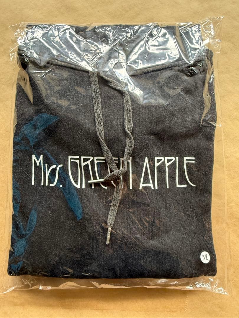 ミセスグリーンアップル バベル フーディ M 新品未使用
