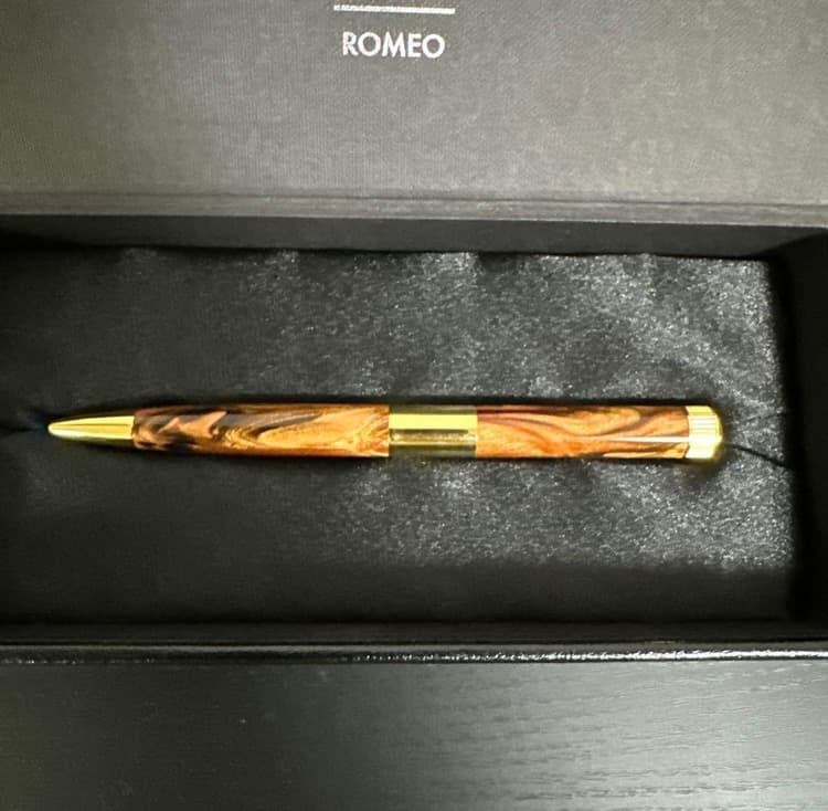 ROMEO no.3 2024年限定デザイン　オーリックアンバー