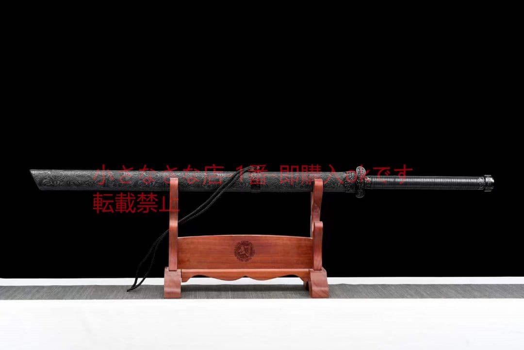 金校尉の青面修羅を触る 古兵器 武具 刀装具 日本刀 模造刀 居合刀