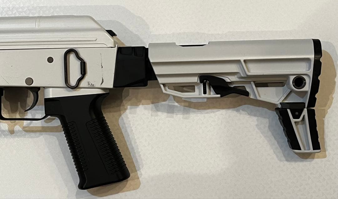 東京マルイ　次世代電動ガン　AKホワイトストーム