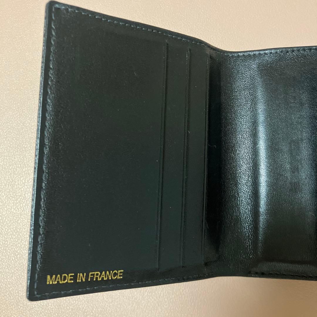 12/25迄価格CHANEL キャビアスキン三つ折り財布 ブラック