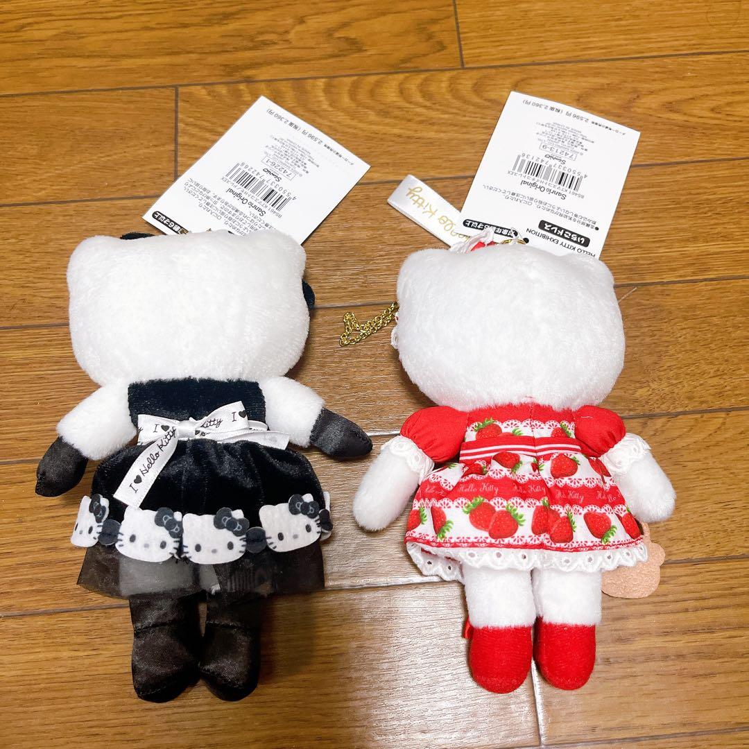 ハローキティ展 マスコットキーホルダー モノトーンドレス いちごドレス