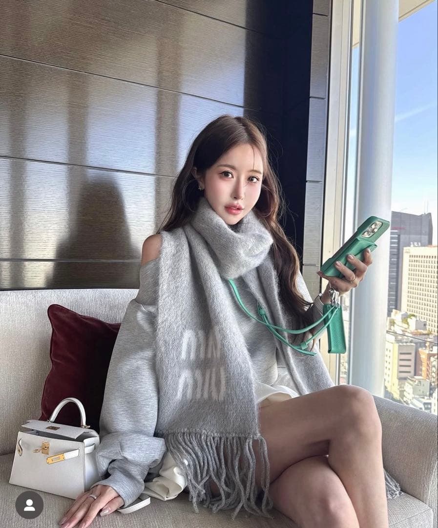 鈴木亜美さん　スマホストラップ　マルチケース