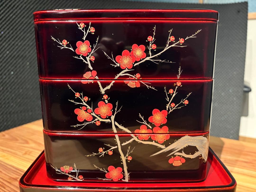 【新年売り尽くし値下げ】京漆器 蒔絵三段重（茶事用重箱）「蒔絵梅花 重箱」未使用