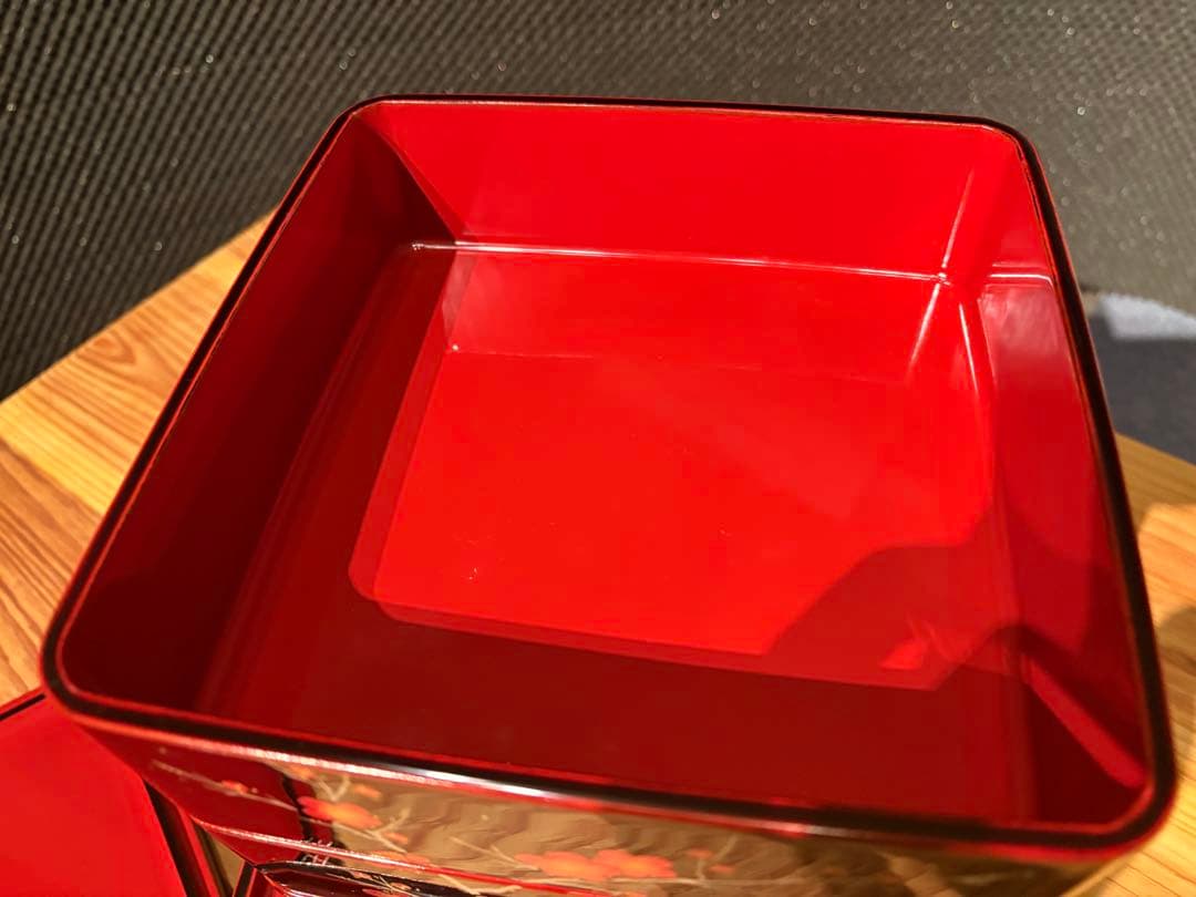 【新年売り尽くし値下げ】京漆器 蒔絵三段重（茶事用重箱）「蒔絵梅花 重箱」未使用