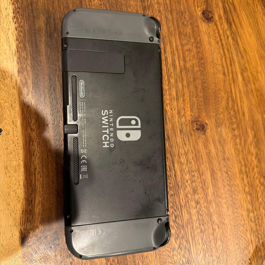 Nintendo Switch 本体 グレー/青/赤