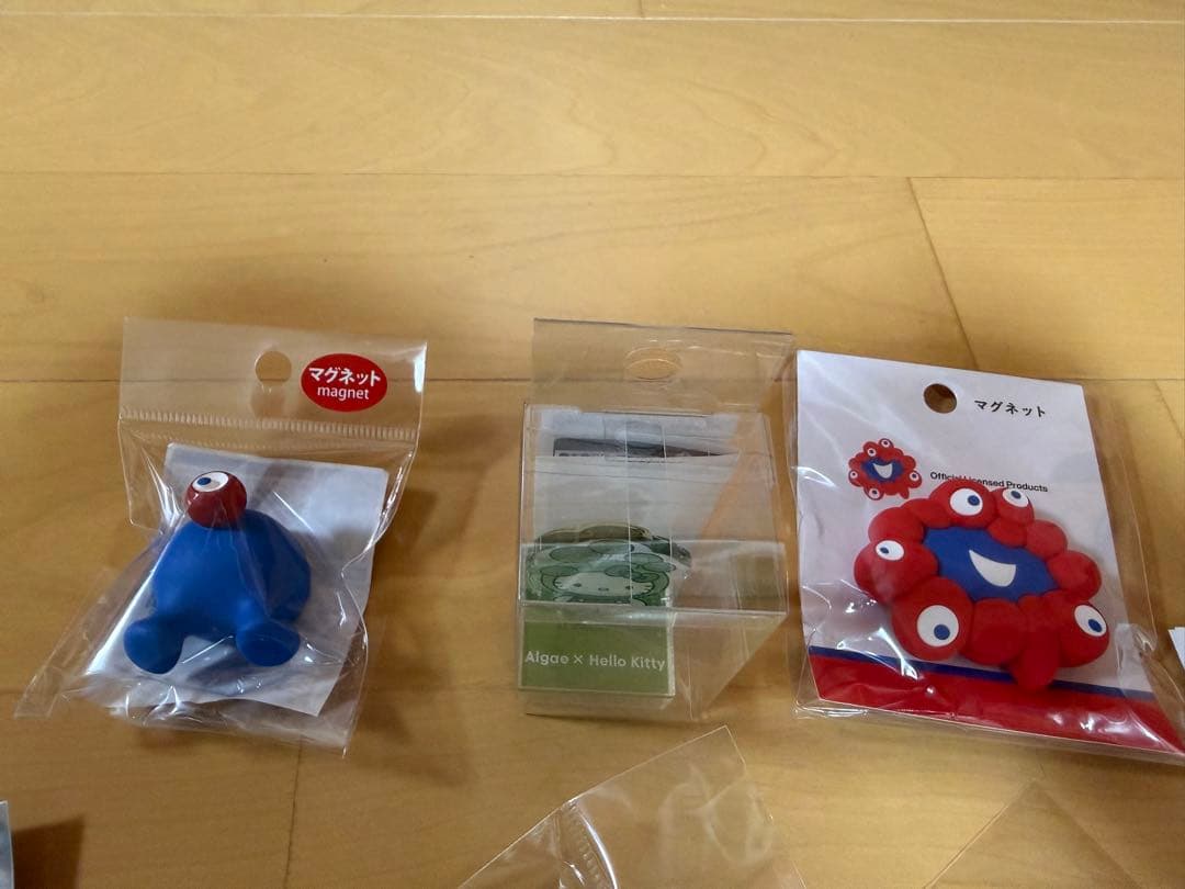 大阪万博　ミャクミャク　お尻マグネット　キティスタンプ　グッズ新品未開封品セット