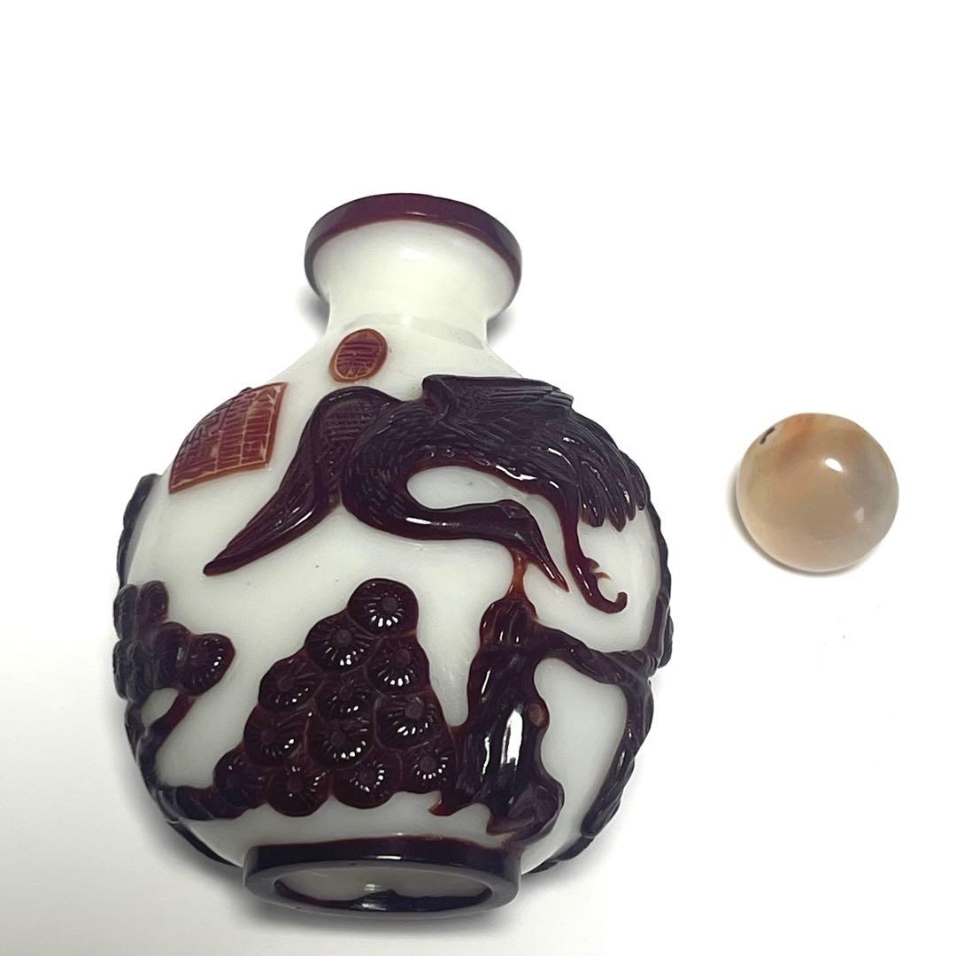 鼻煙壺　中国骨董　鶴の彫刻付き