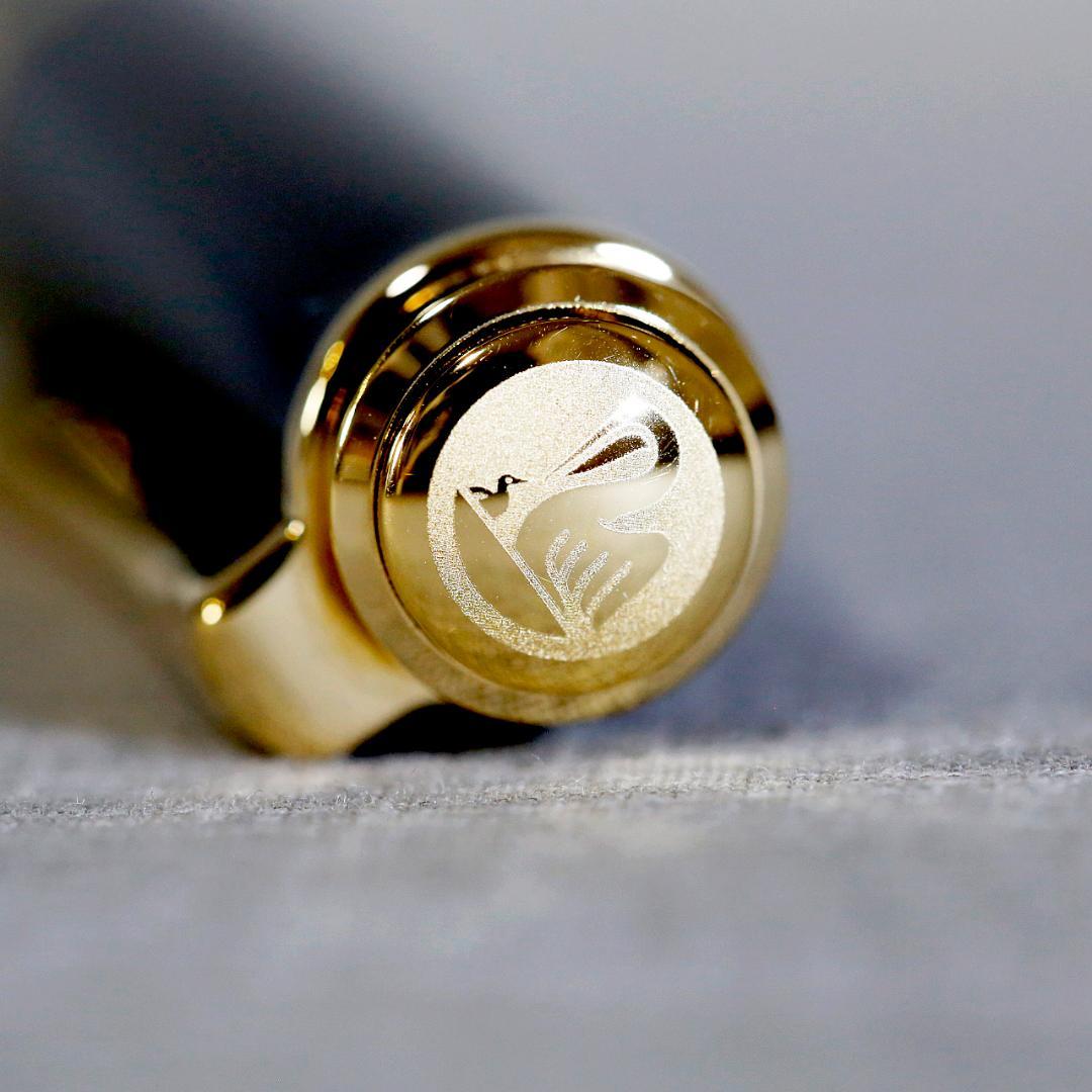 【極美品 送料込み】ペリカン 万年筆 スーベレーン 青縞 Ｍ４００