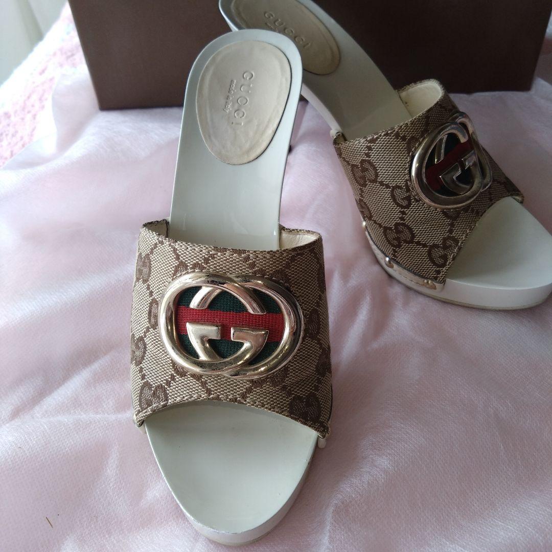 美品✨可愛いデザイン✨GUCCI GGパターン ミュール ベージュ　23センチ