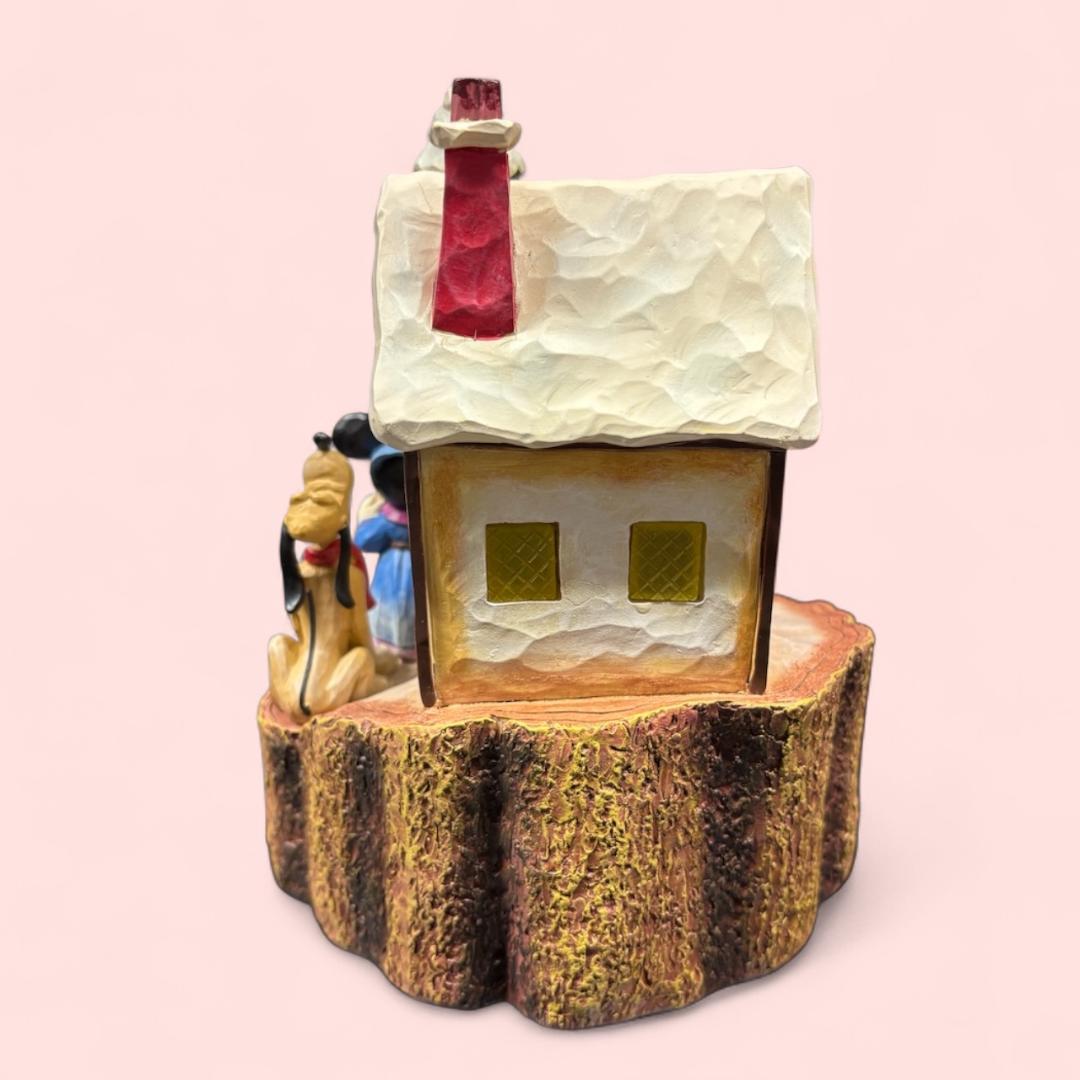 ディズニー Enesco Showcase “Holiday Harmony”