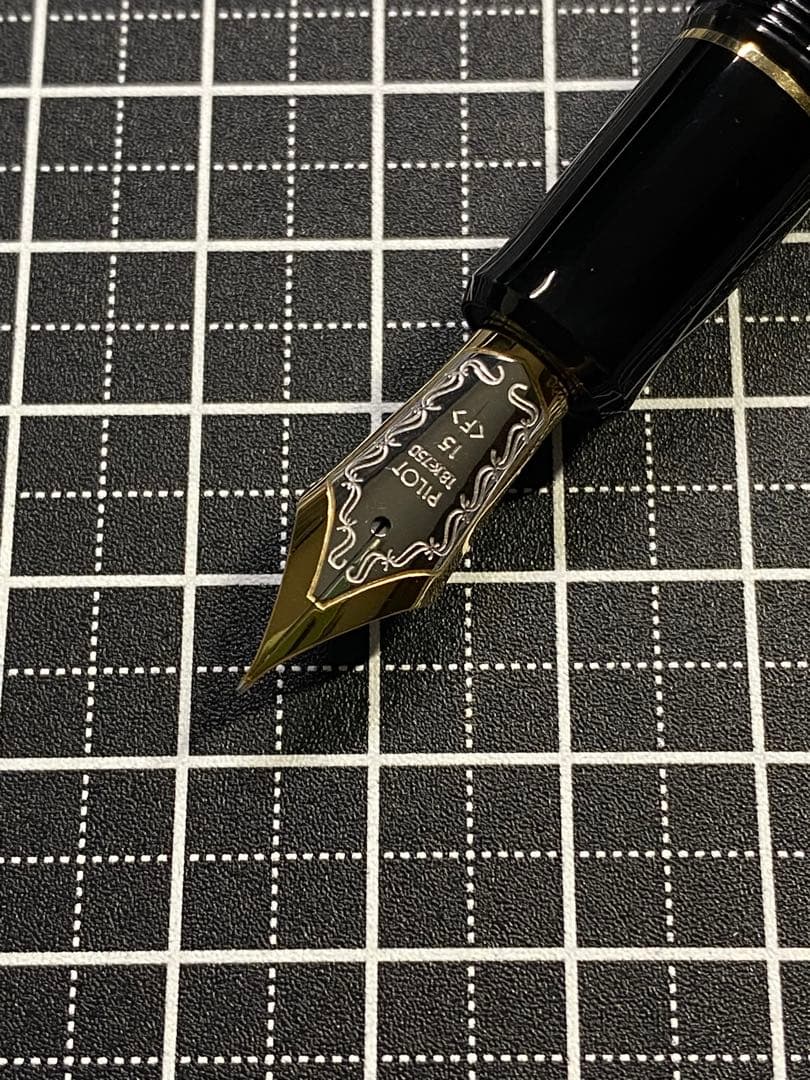 PILOT CUSTOM 845 朱　万年筆　字幅F