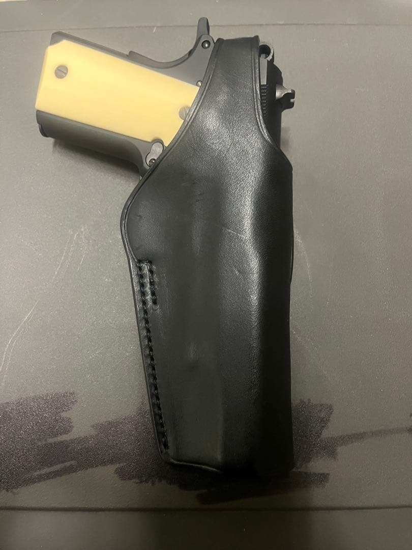 ウエスタンアームズ　コルト m1991A1 ガスガン