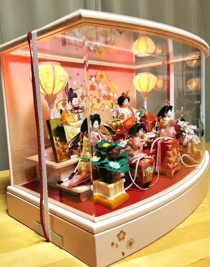 送料込✧* 雛人形 吉徳 五人飾り オルゴール・ ガラスケース 定価約7万
