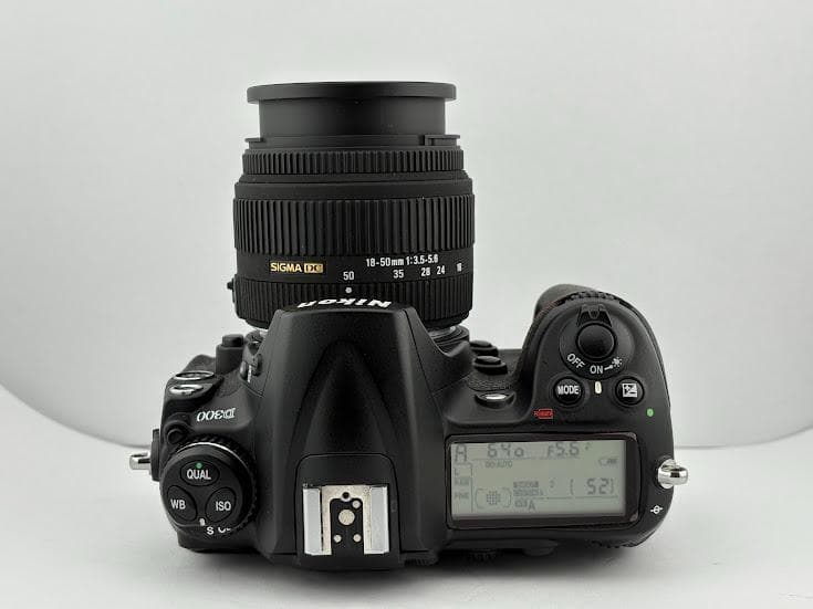 ★美品★ニコン NIKON D300 ボディ レンズキット