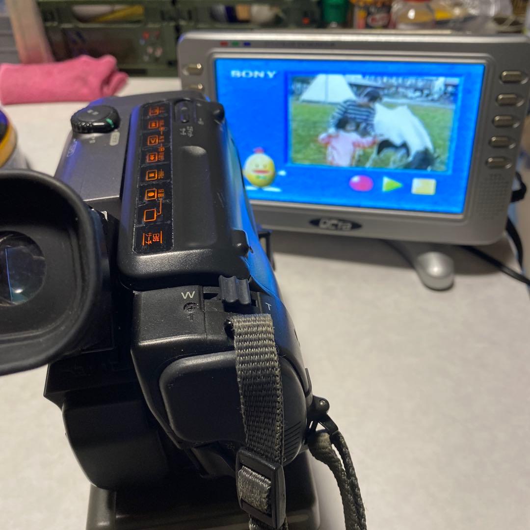訳あり品　SONY VideoHi8 Handycam CCD-TR11 ②