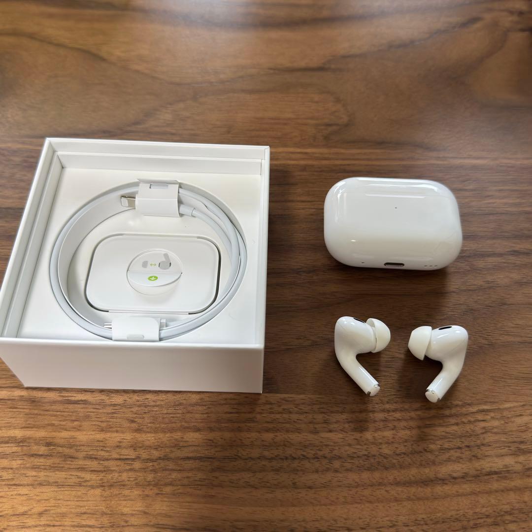 AirPods Pro 2 Lightningコネクタ 2022年モデル