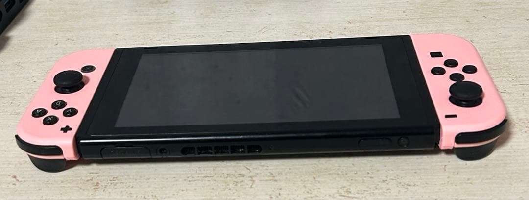 Nintendo Switch 本体　スイッチ　ピンクコントローラー