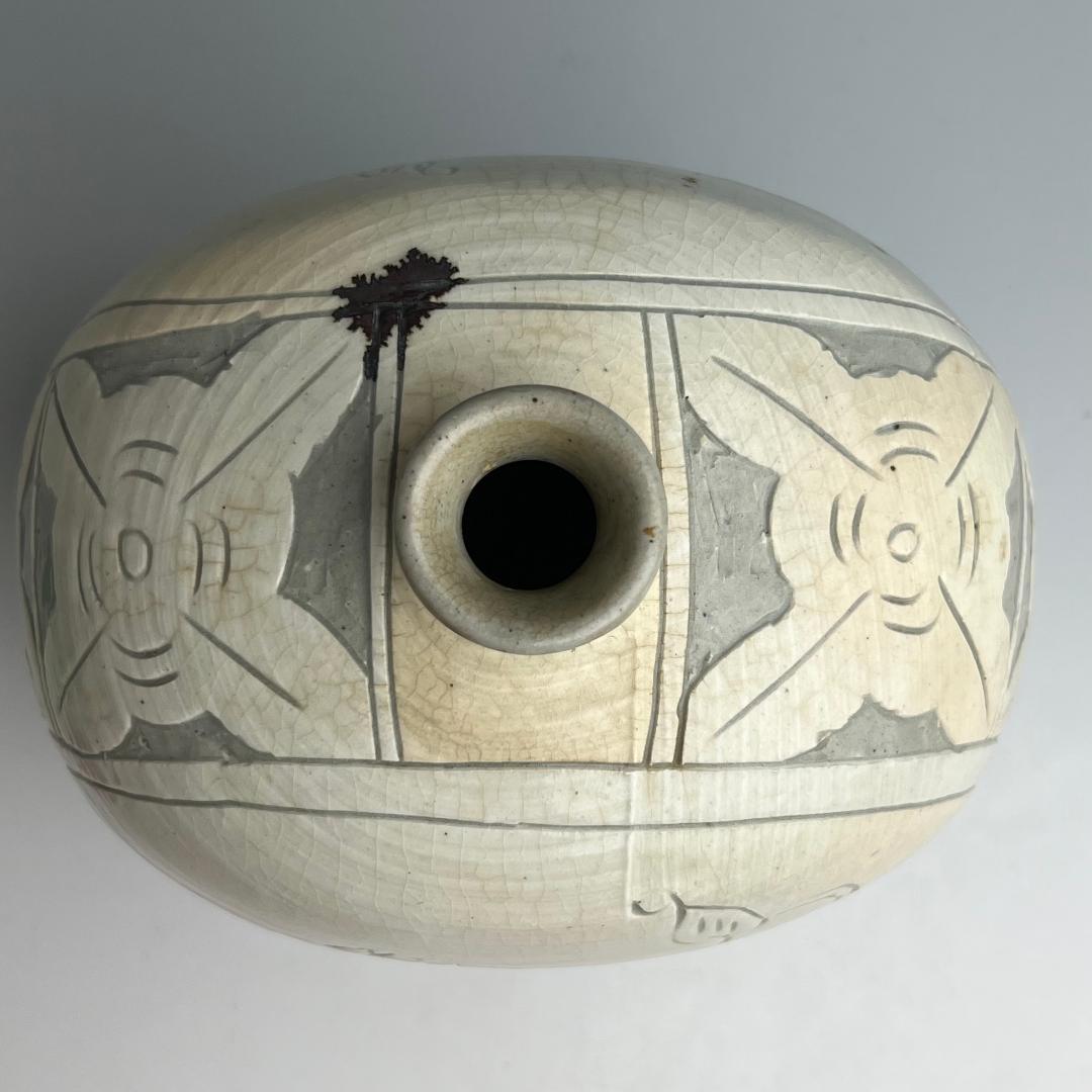 高麗三島刷毛目象嵌魚紋扁壺 李朝高麗コレクター放出品陶磁古玩朝鮮美術A1-48