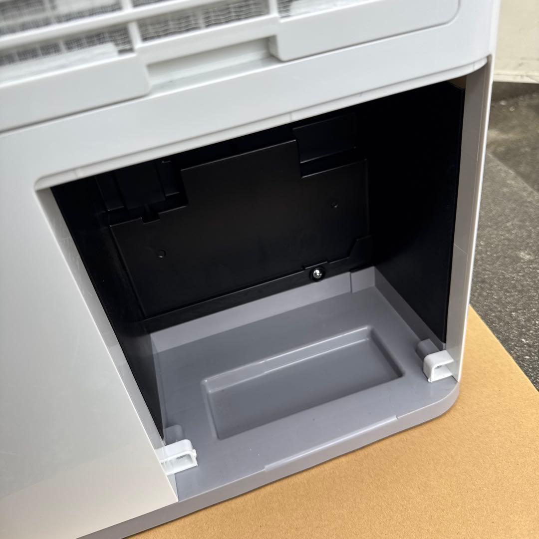 DRY & LAUNDRY 除湿機 ホワイト