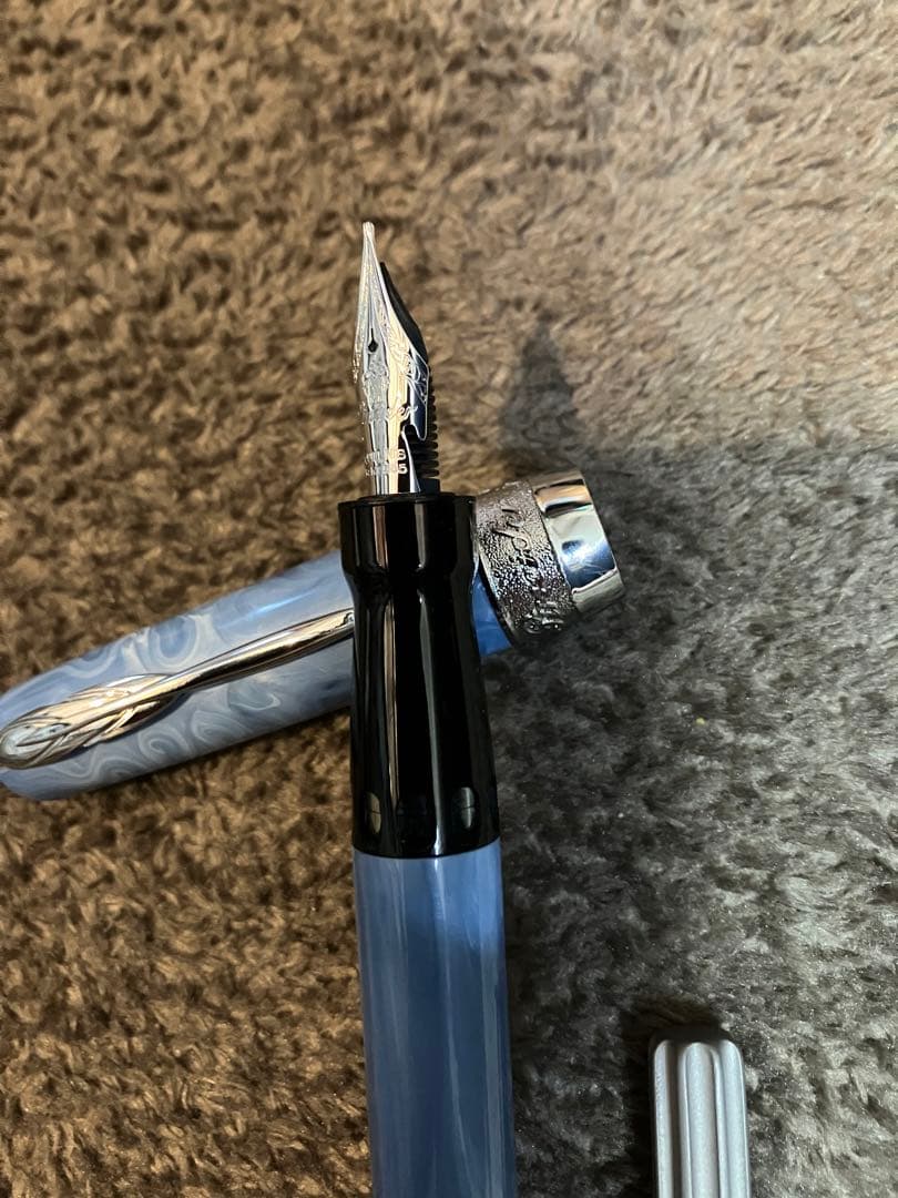 ピナイダー　pineider 万年筆 14k フルメタルジャケット フレックス