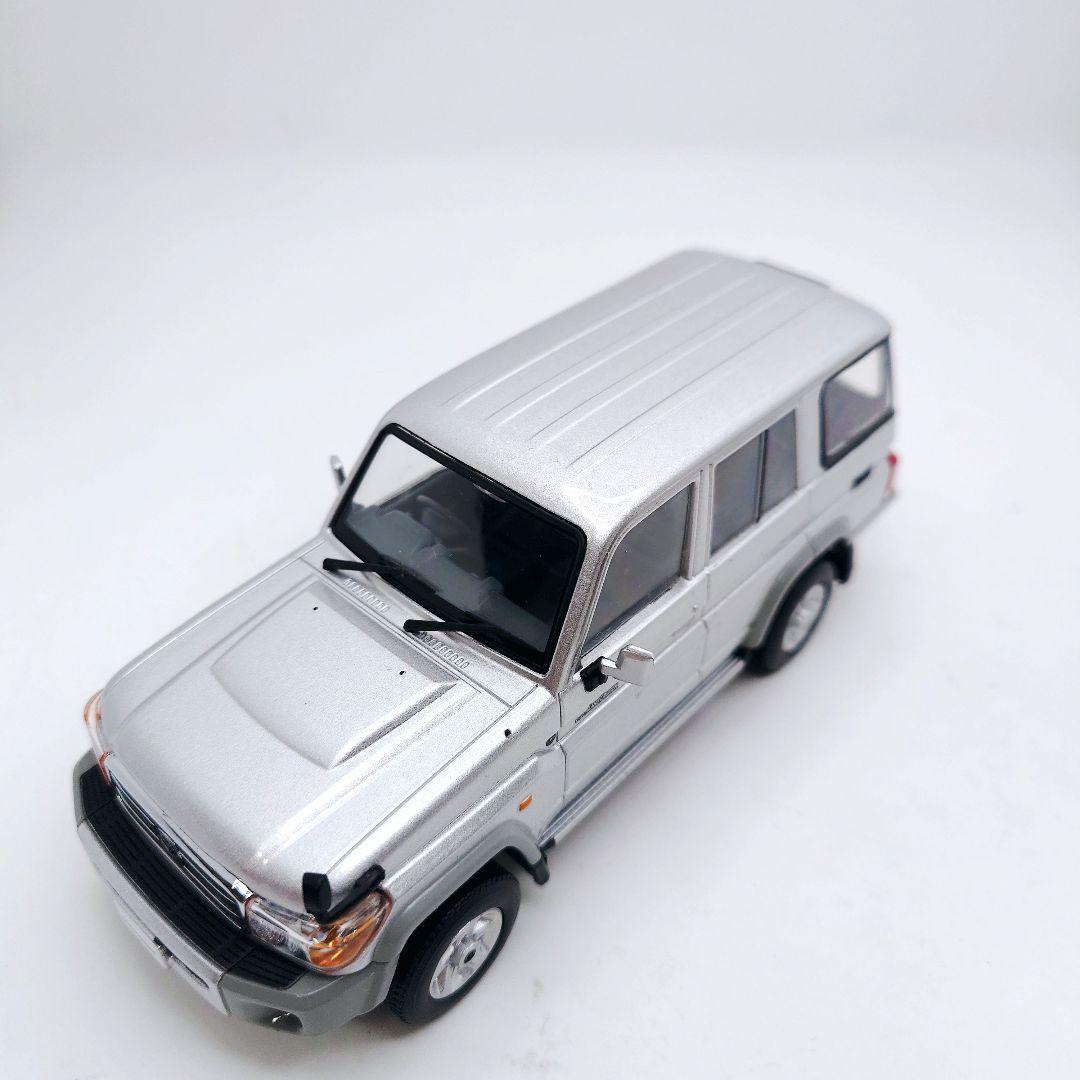 【非売品】トヨタカラーサンプル　ランドクルーザー70 シルバー
