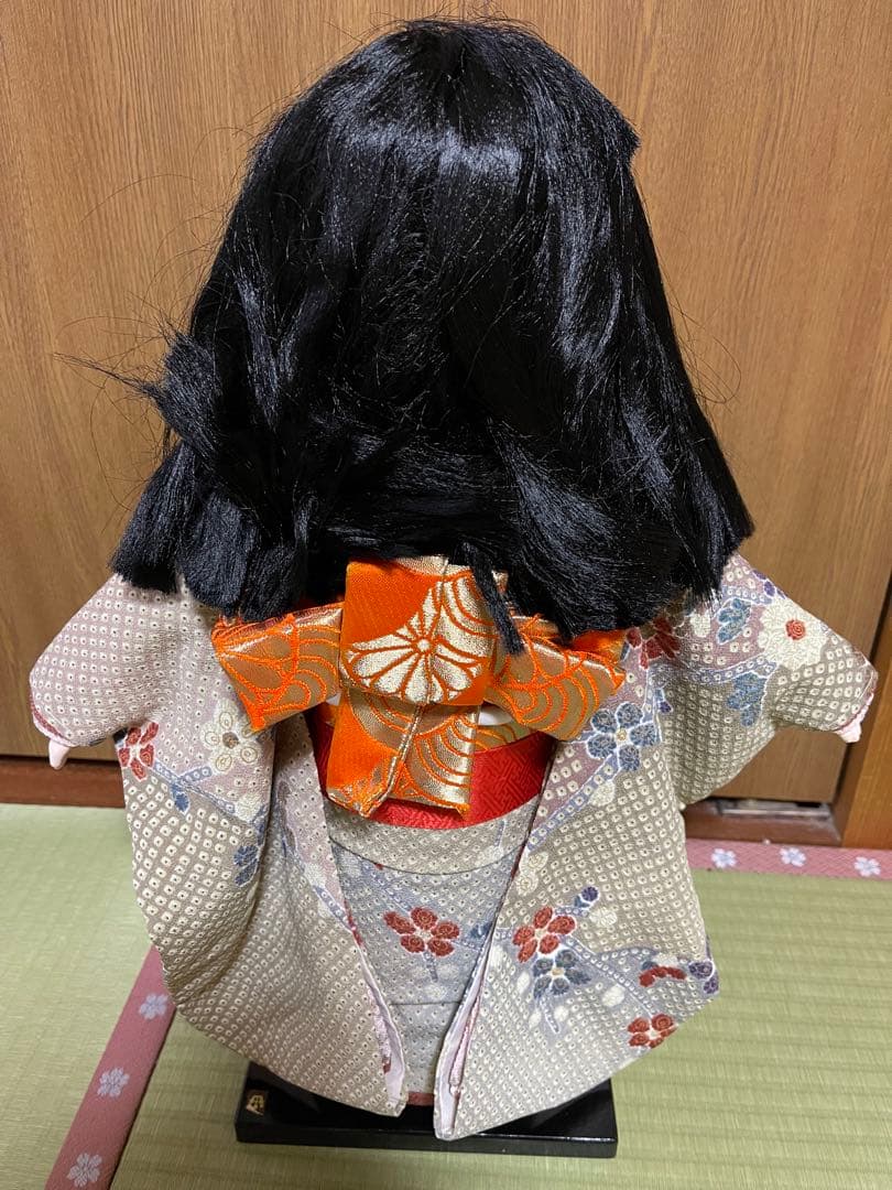 ほぼ新品⭐︎未使用　市松人形 女の子　節句　多色花柄着物 黒髪　日本　伝統工芸品