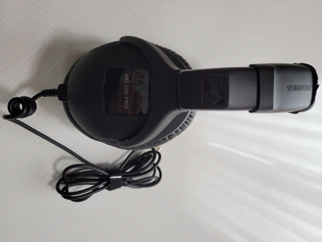 Sennheiser HD 300 PRO オーバーイヤーヘッドフォン