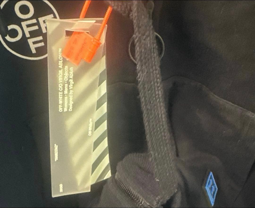 オフホワイト　ブラック パーカーLサイズ　2020AWシーズン【美品】