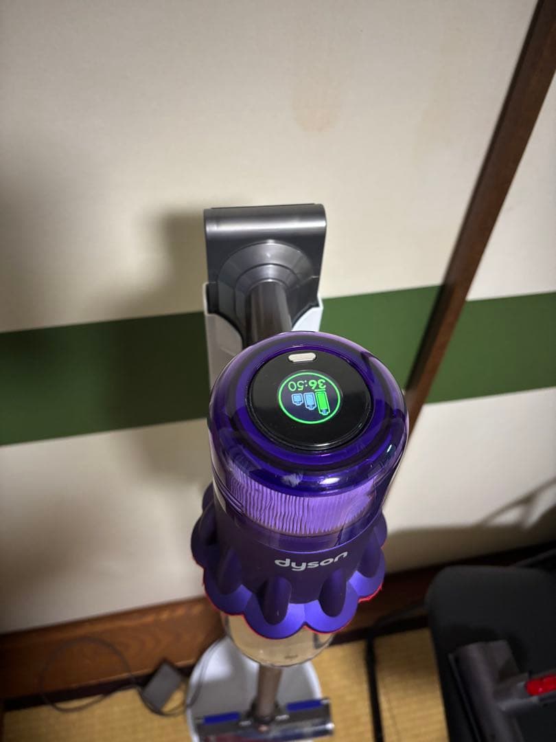 ま*ん様 Dyson Digital Slim Fluffy SV18 故障有