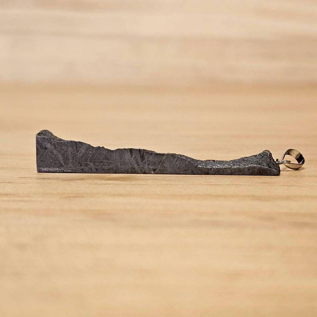 【アキムネ】ギベオン隕石 ペンダントトップのみ【鑑別書付】