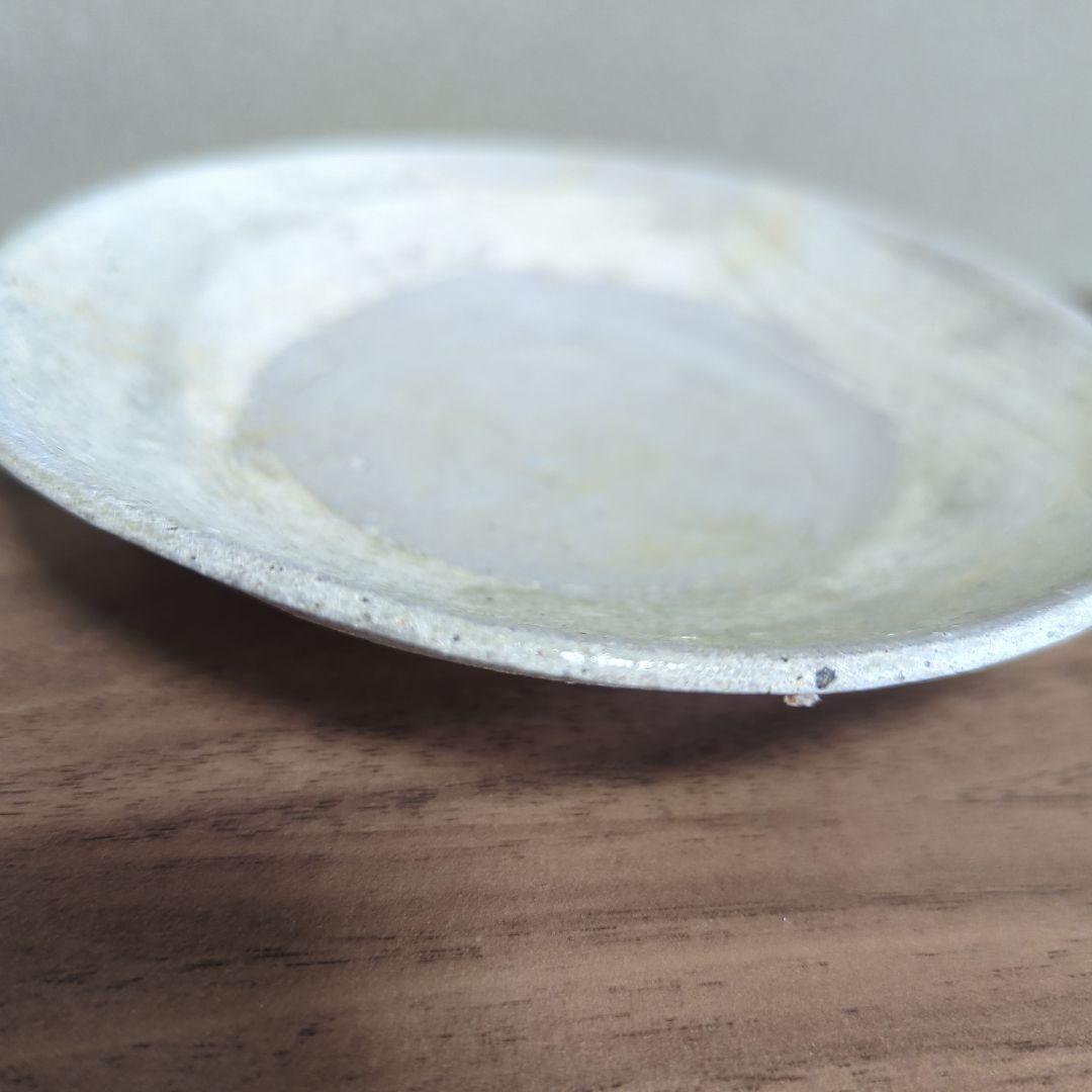 美濃白瓷皿（平安時代）発掘品